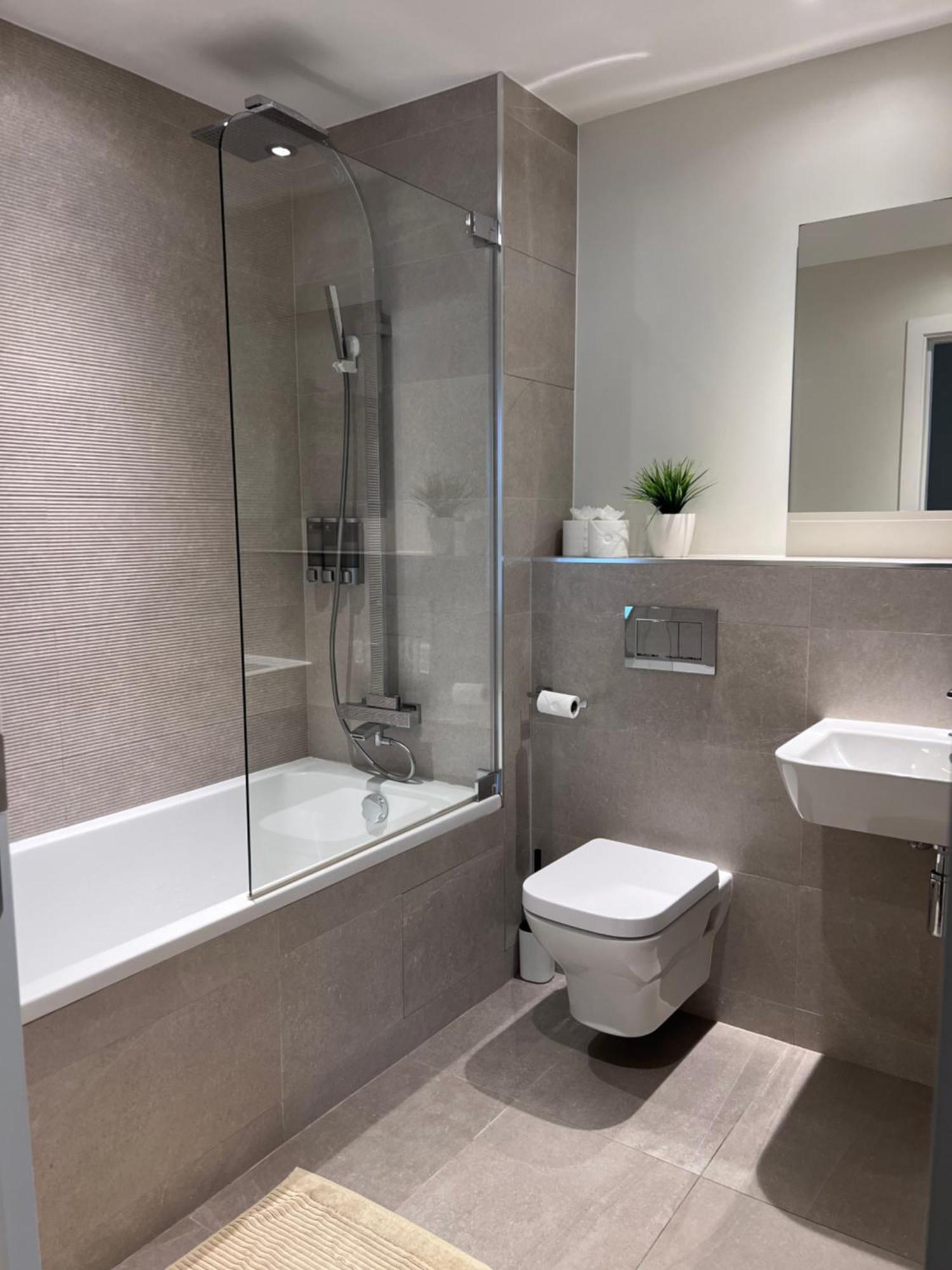 Deluxe 1-Bed Apartment In The City Centre Gibraltar Exteriör bild